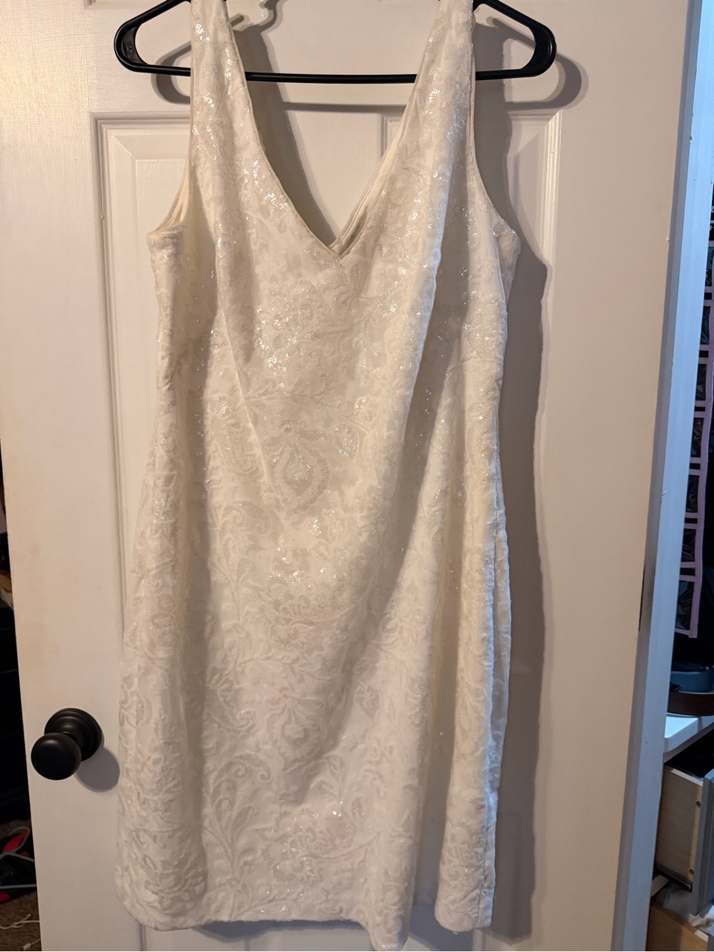 Lauren Ralph Lauren White V-Neck Knee Length Dress with Embroidered Detail